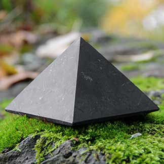 Polished Shungite Pyramid