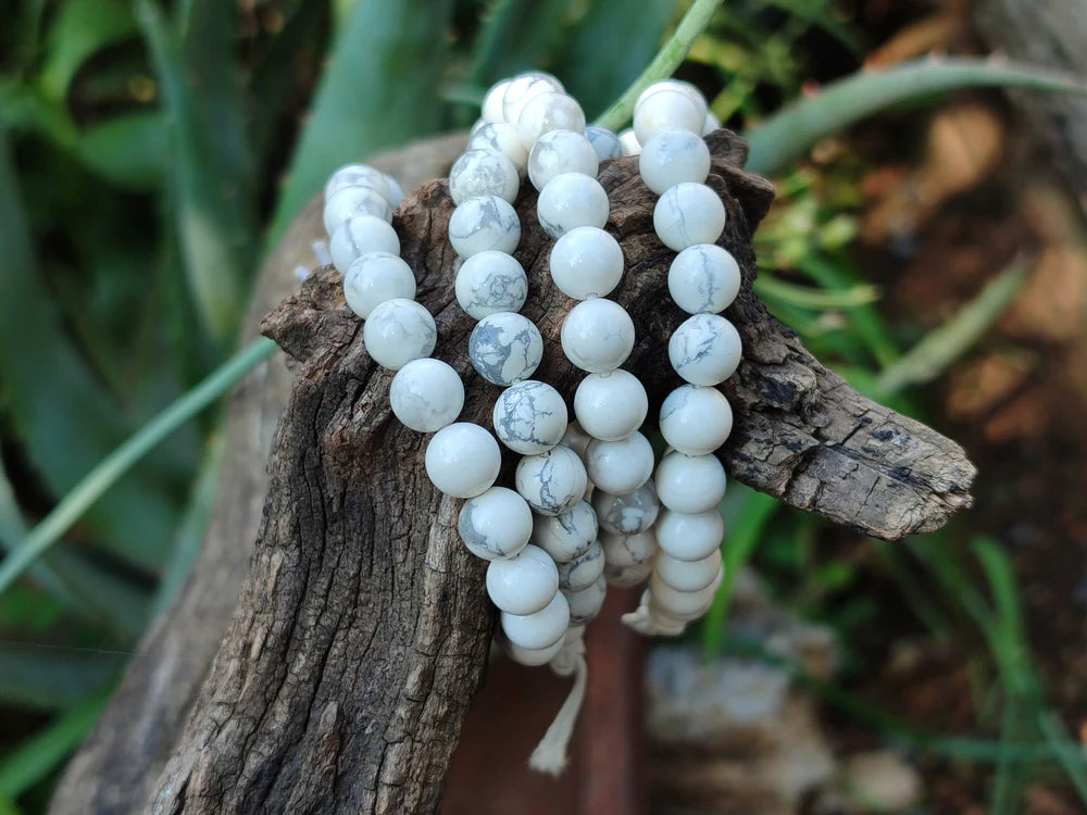 Natural Howlite Beaded Stretch Buddha Bracelet