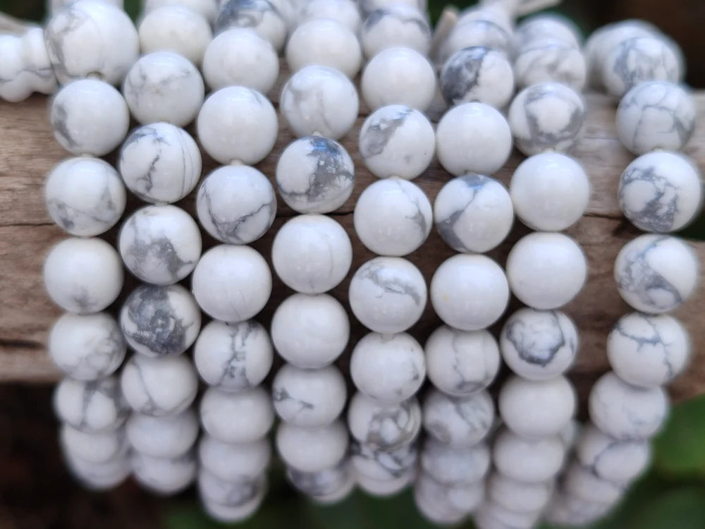 Natural Howlite Beaded Stretch Buddha Bracelet